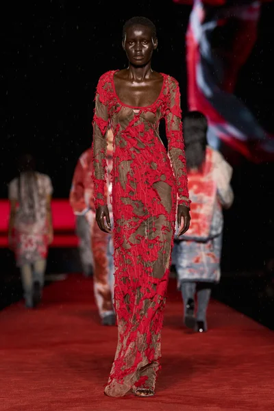 Look 9